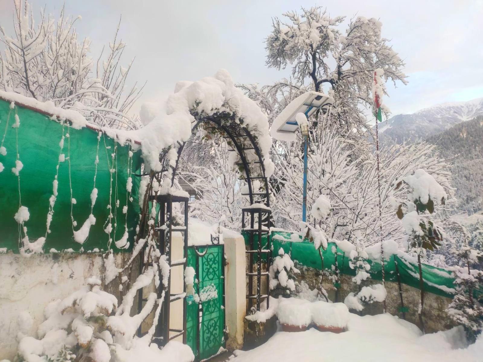 Cupidtrails Himalayan Castle Villa Manāli Buitenkant foto